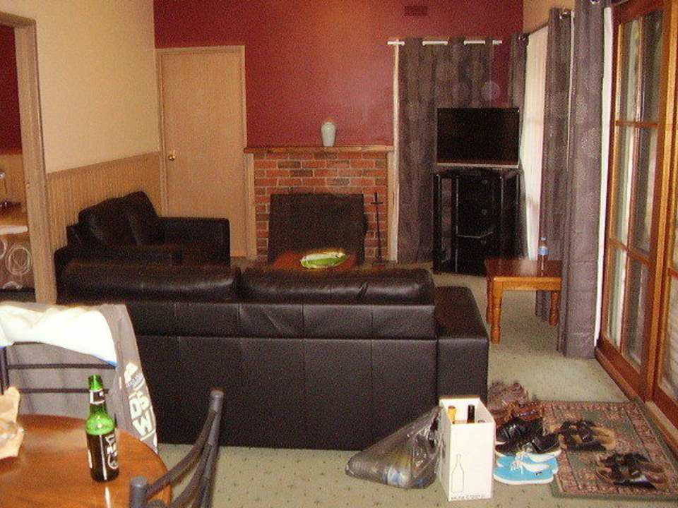 Living room Mountain View Motor Inn & Holiday Lodges