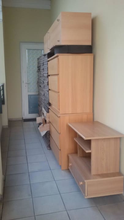 Möbellager im Eingangsbereich  Villa Merry Spa & Wellness