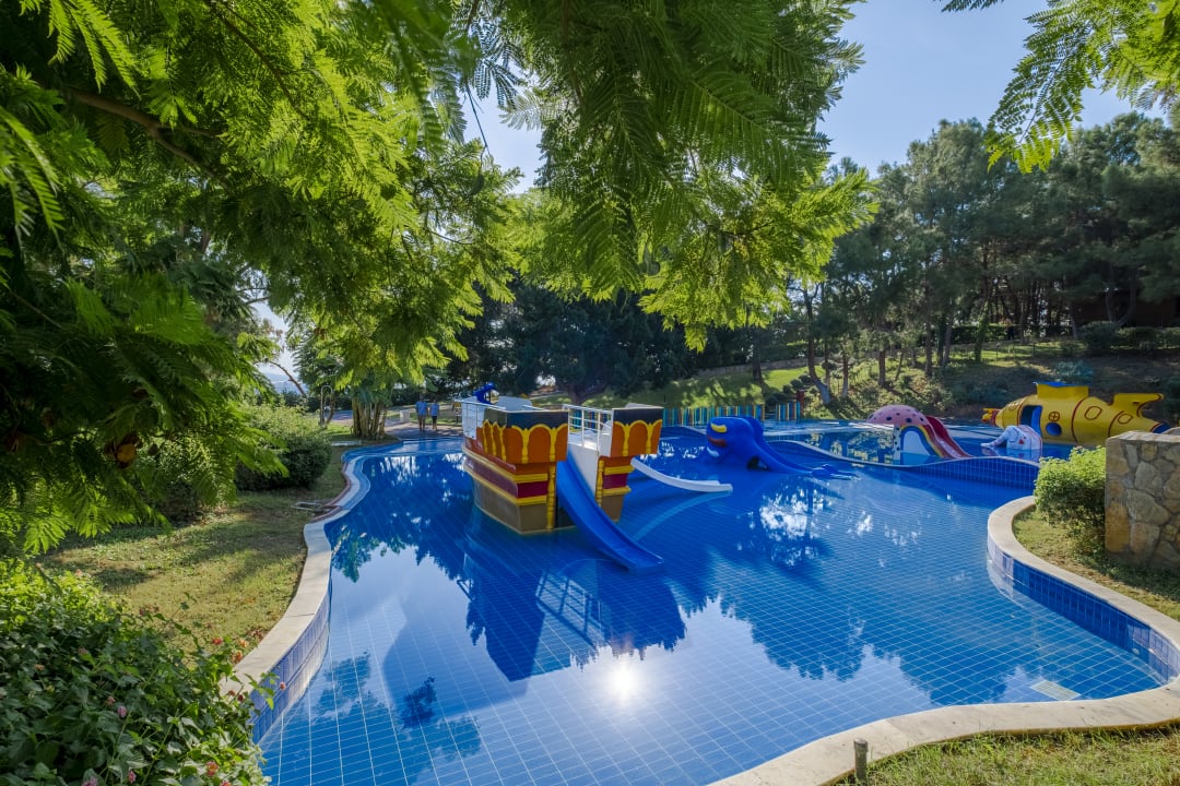 Sport & Freizeit A Good Life Utopia Family Resort