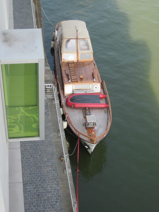 Blick aus dem Fenster art'otel cologne