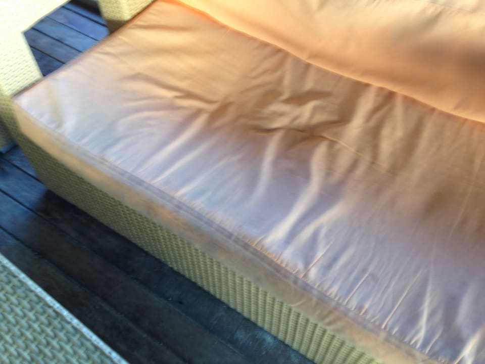 Schmutzige Bank der Bar Eri Maldives