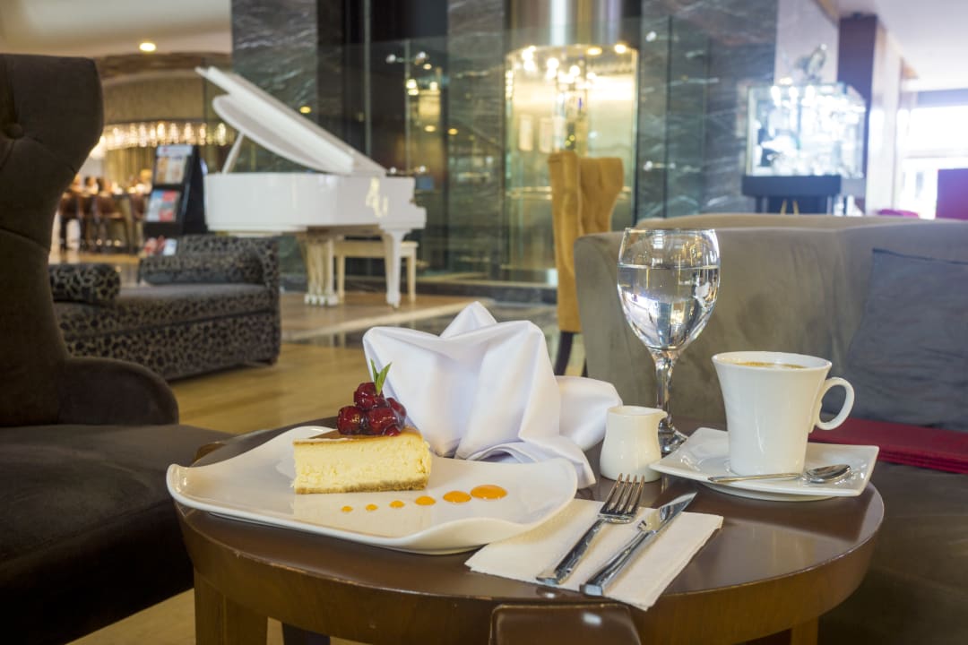 Gastro Ramada Plaza by Wyndham Antalya