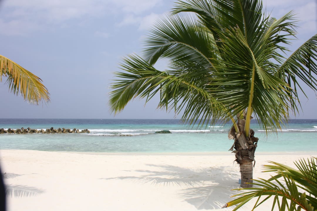 Nordstrand bei den O Villas Kuredu Island Resort & Spa