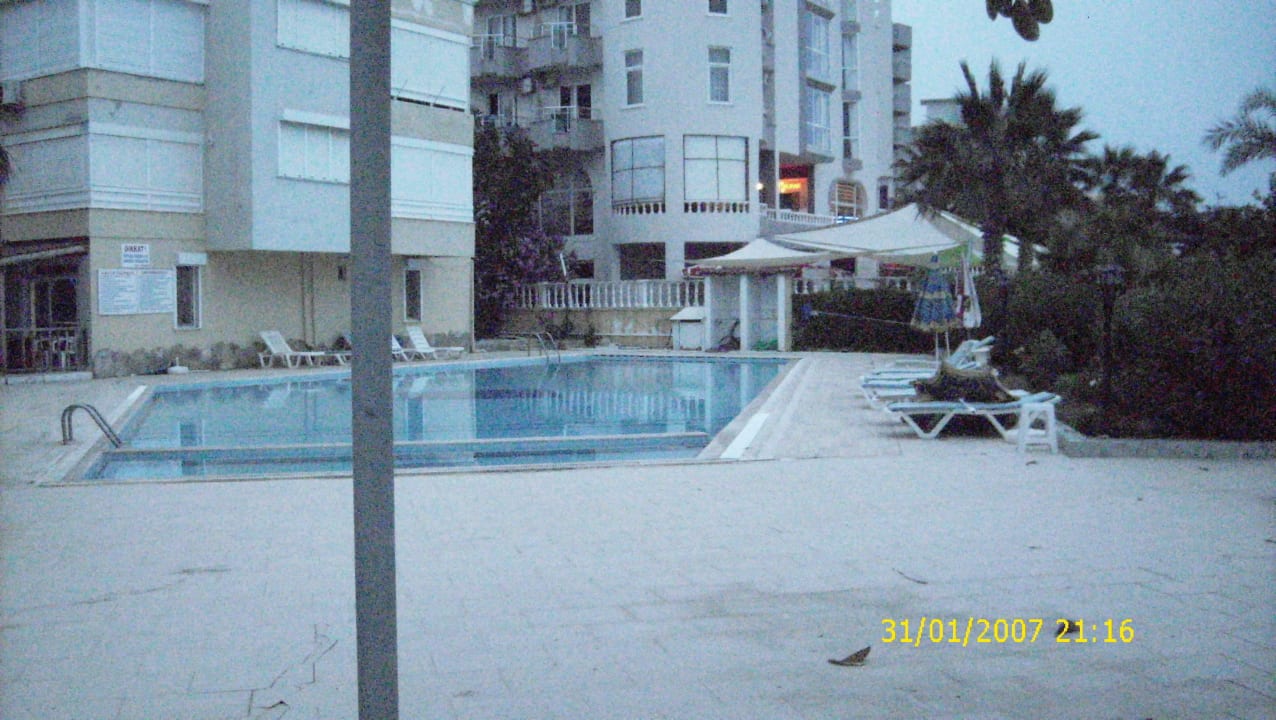 Pool Apartment Royal 4