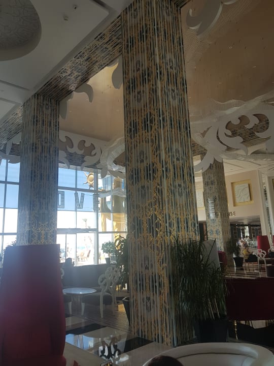 Lobby Azura Deluxe Resort & Spa Hotel