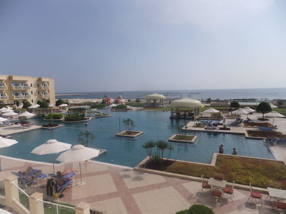 Super toller Pool Wyndham Garden Salalah Mirbat