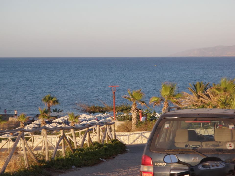 Widok na morze  Eri Beach & Village