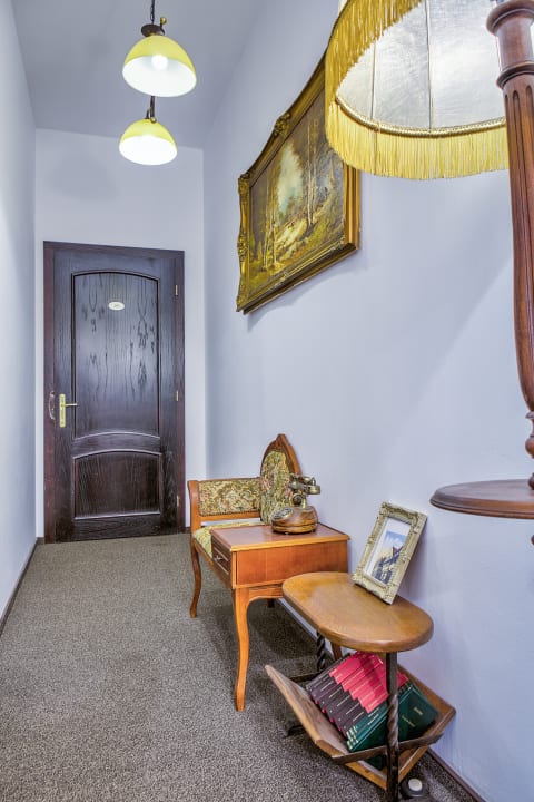 Lobby Residence Ambient - serviced rooms and apartments