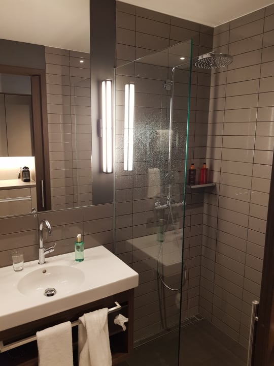 Zimmer Acasa Suites Zurich Oerlikon