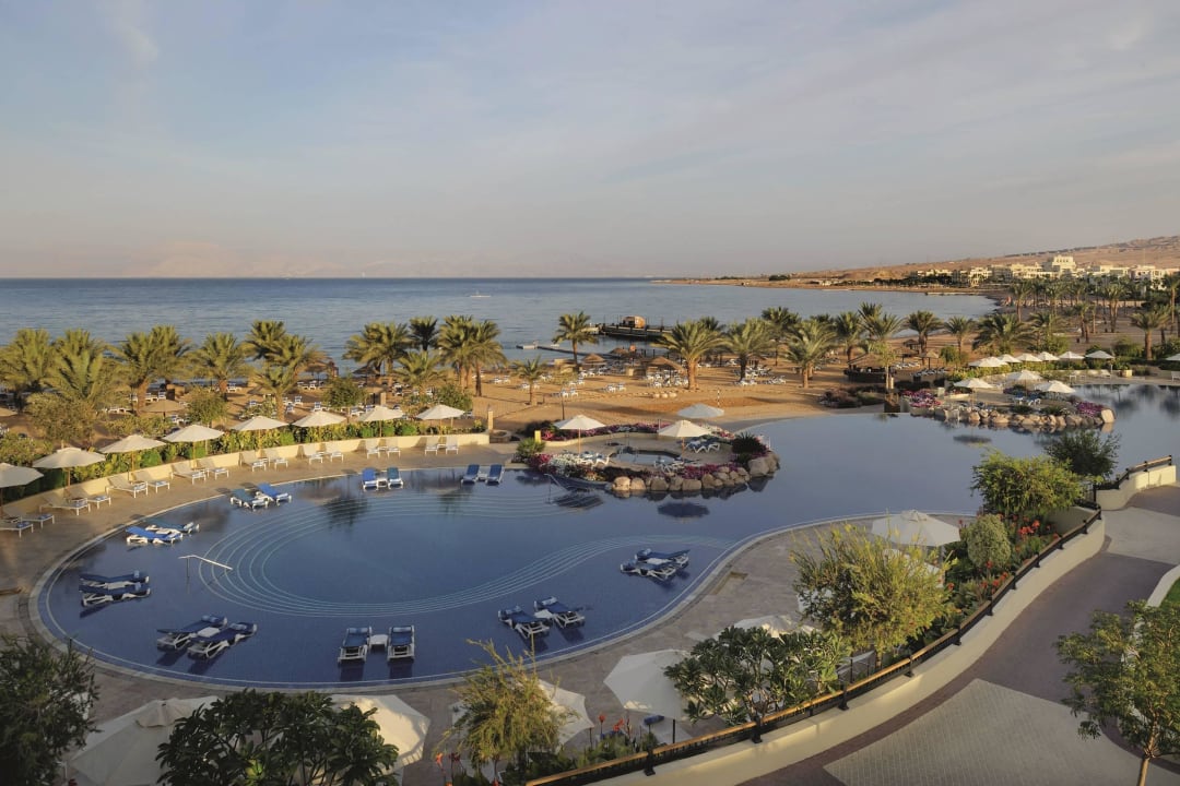 Outdoor Pool Mövenpick Resort Tala Bay Aqaba