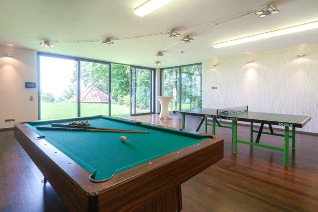 Großzügiger Freizeitraum m. Tischtennis & Billard Villa Via Lapis