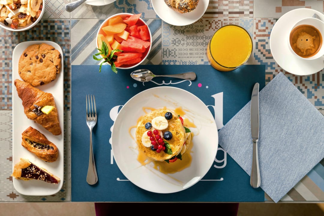 Gastro You & Me Beach Hotel