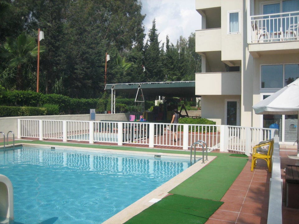 Basen hotelowy PALOMA Perissia