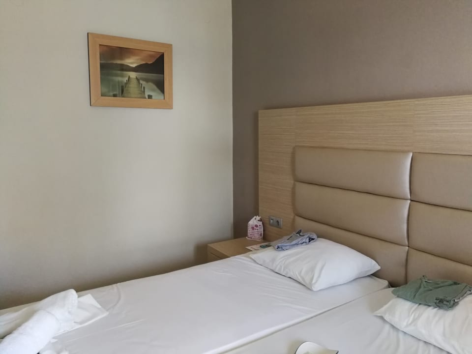 Zimmer Rachoni Bay Hotel