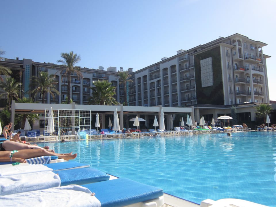 Blick auf Haupthaus Sunis Elita Beach Resort & Spa