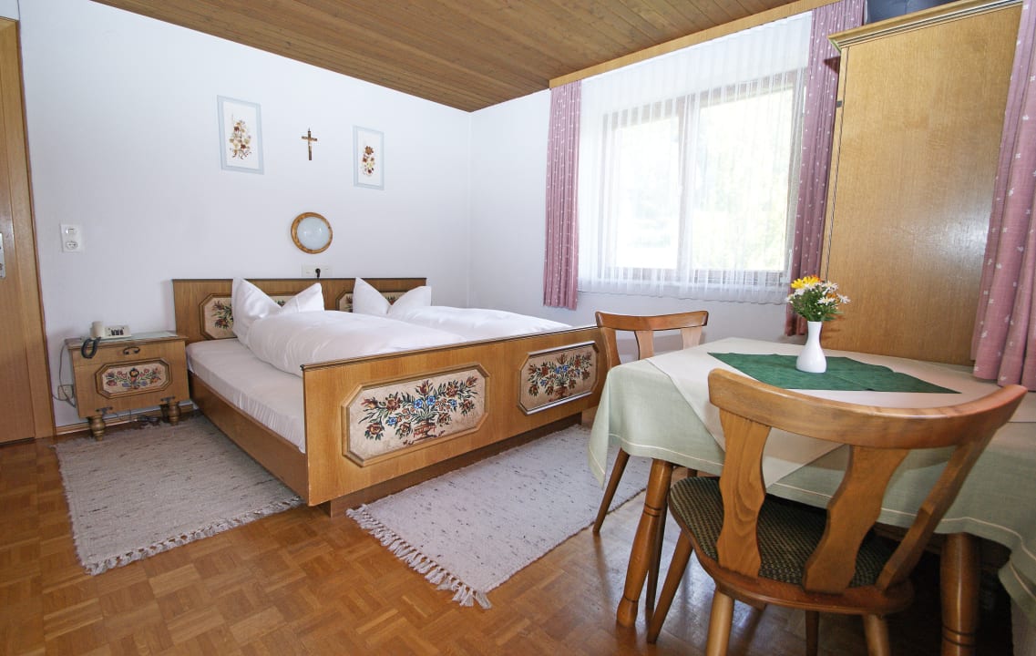 Zimmer Gästehaus Montiel