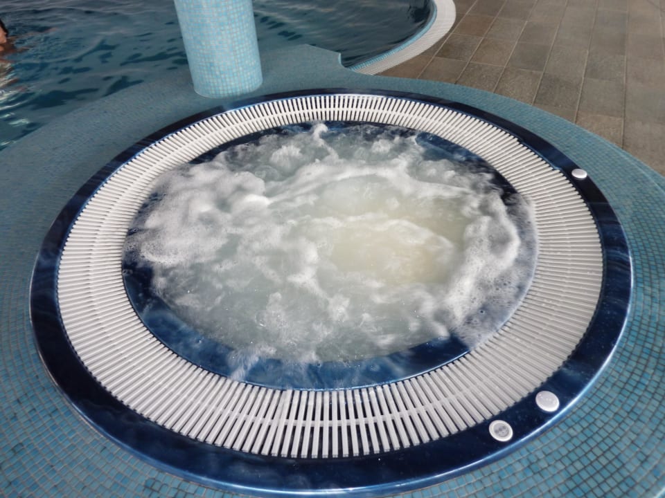 Jacuzzi Hotel Arkas