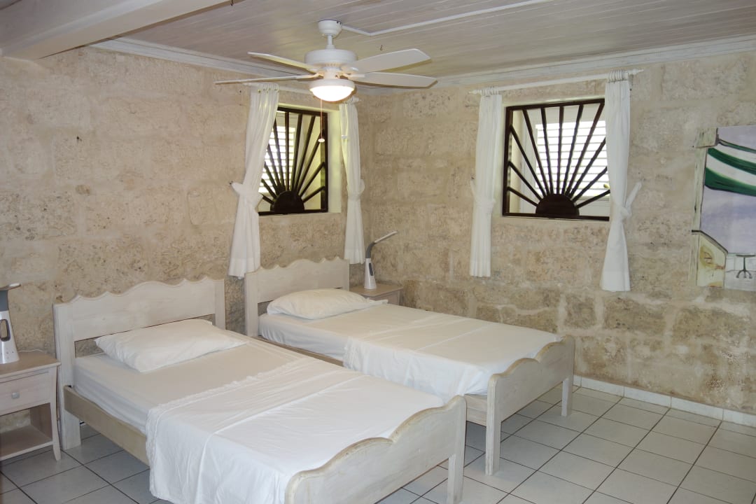 Zimmer Inchcape Seaside Villas