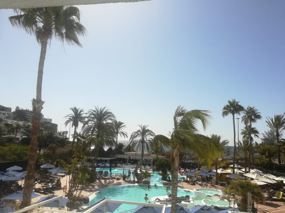 Pool Corallium Beach by Lopesan Hotels - Adults only