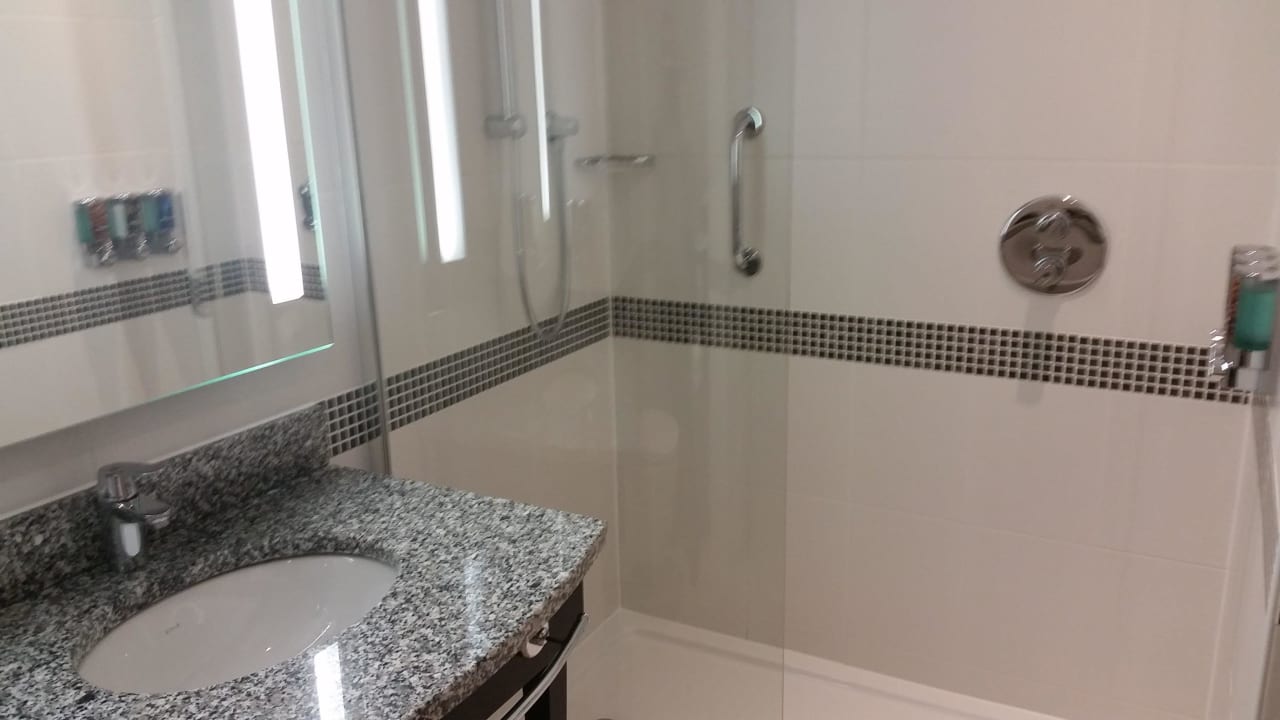 Bad Zimmer 339 Hampton by Hilton London Waterloo