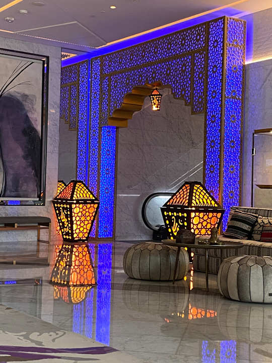 Lobby Al Bandar Rotana - Creek