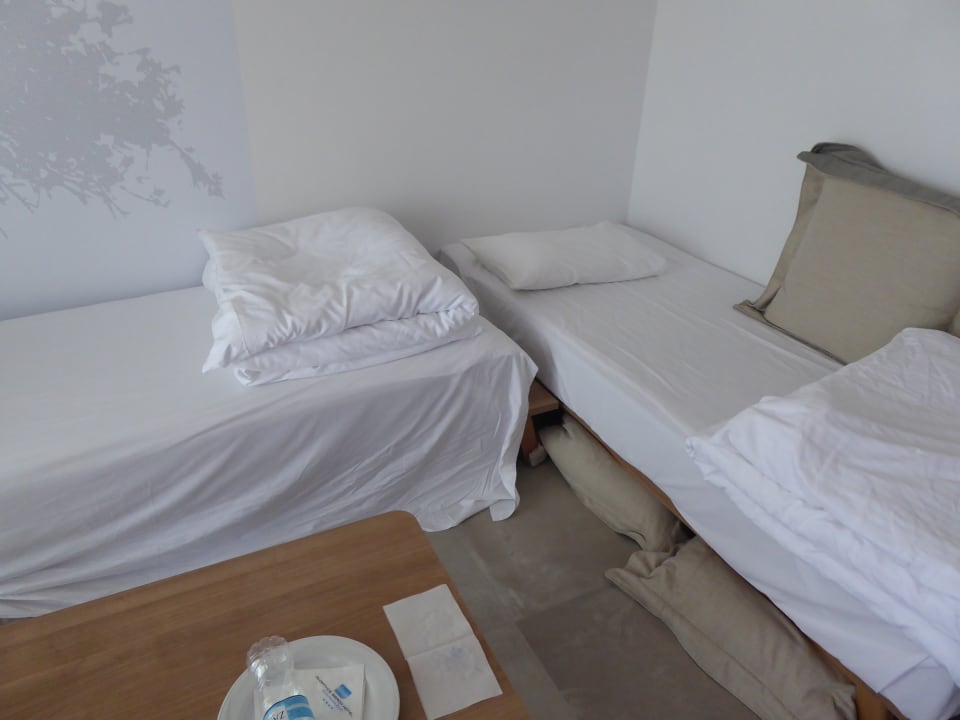 Zimmer Akrathos Beach Hotel