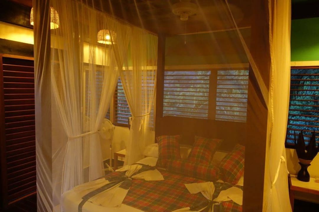 Bett mit Moskitonetz Hotel Anse Chastanet