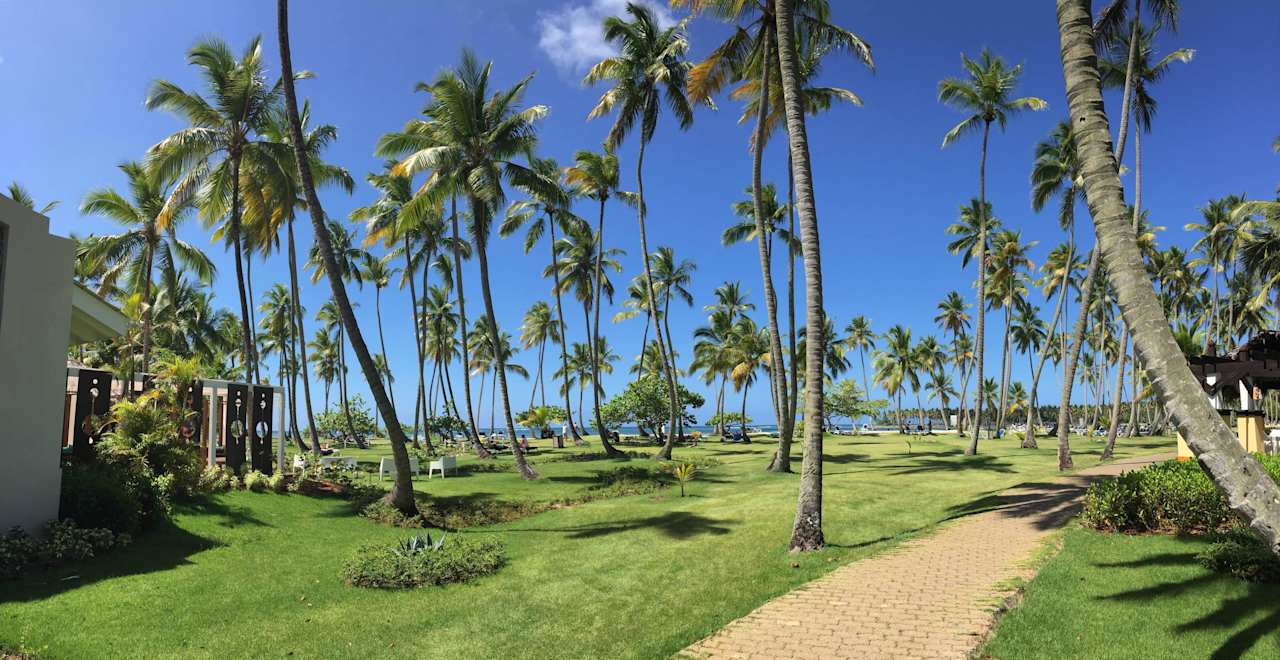 Blick zum Strand Wyndham Alltra Samana