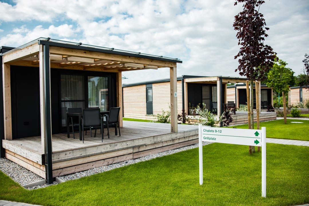 Außenansicht Sonnenthermen Chalets