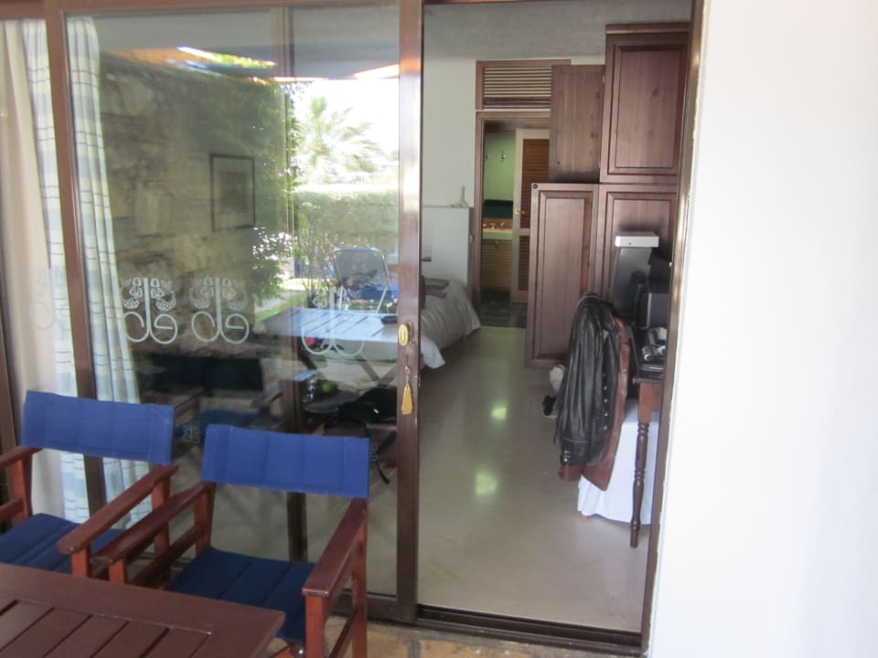 Terrassen- und Haupteingang zum Bungalow Elounda Bay Palace Hotel