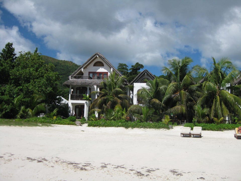 Hotelansicht von Strandseite Hotel Village du Pecheur