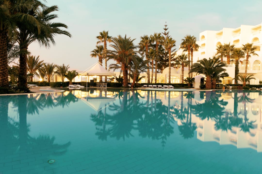 pool-hotel-aziza-beach-golf-spa-hammamet-holidaycheck-gro-raum