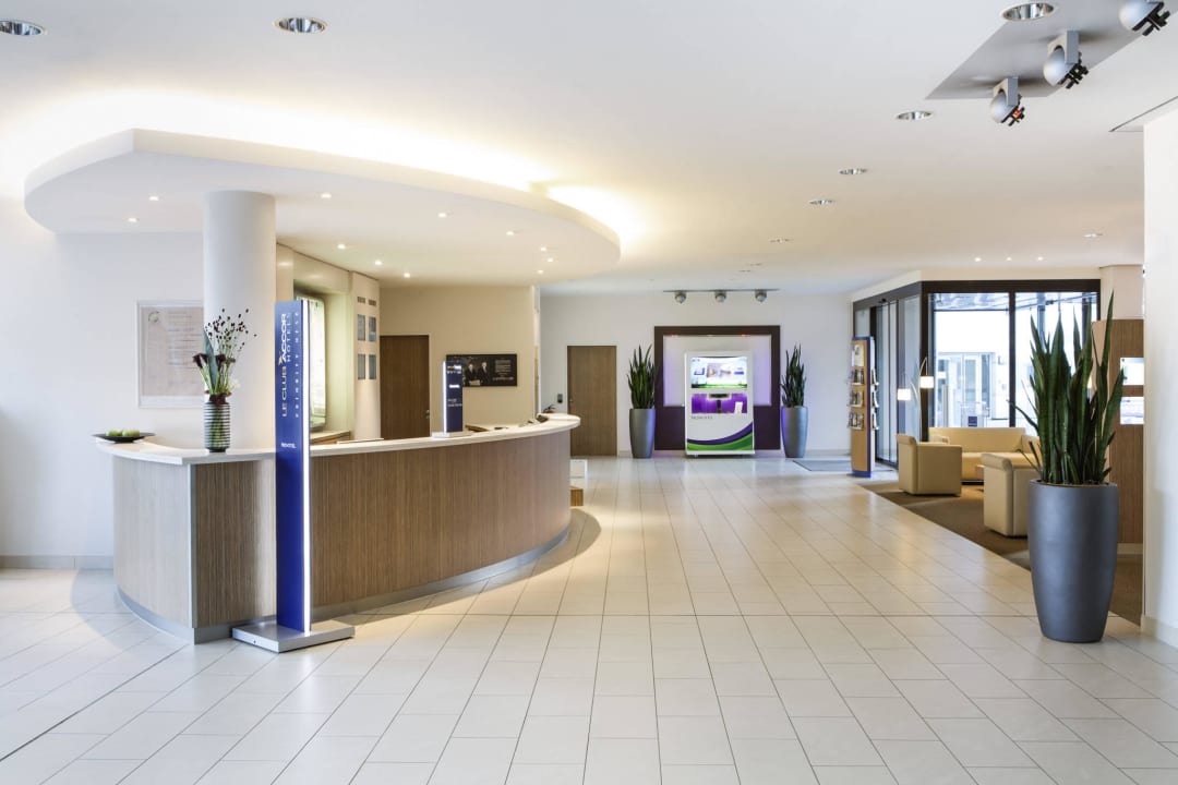 Hotellobby Novotel Hamburg City Alster