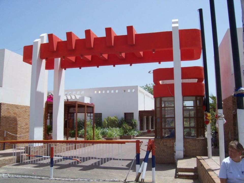 Hoteleingang Menaville Safaga