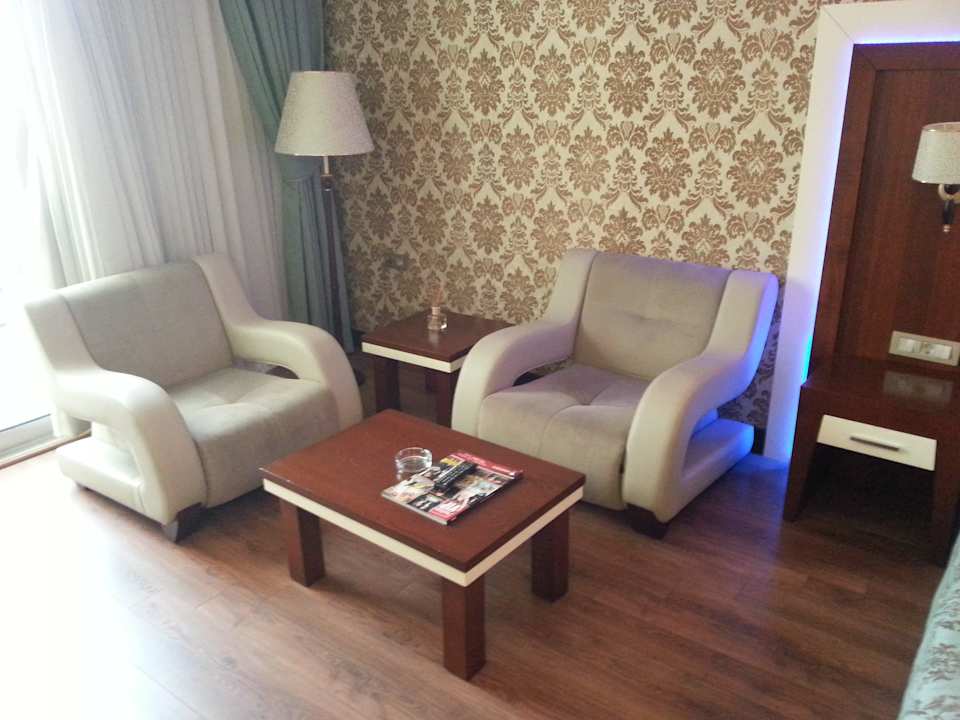 Sitzecke Hotel Senbayrak City