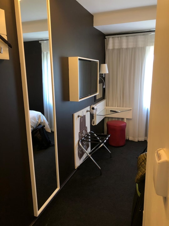 Zimmer Signature Lux Hotel by Onomo