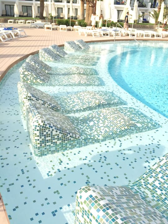 Pool Grand Palladium White Island Resort & Spa