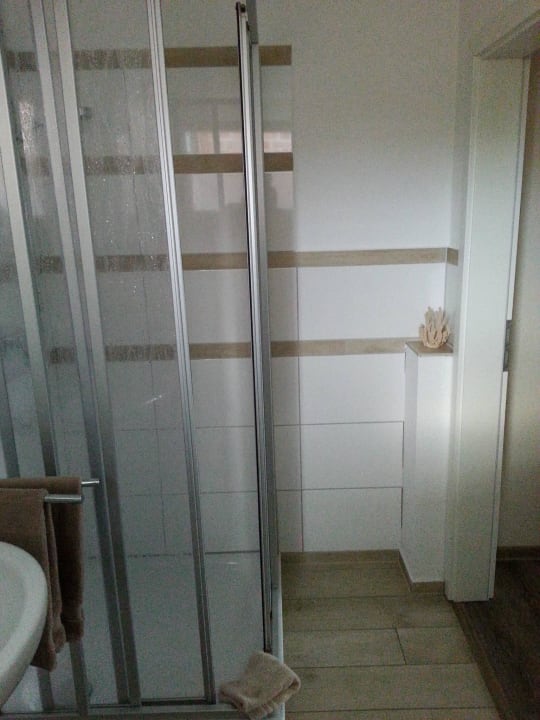Dusche Zimmer 2 Gasthaus Hotel Rosenboom