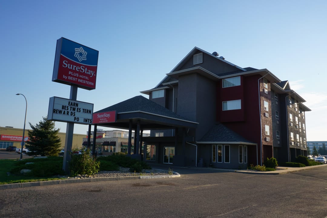 Außenansicht SureStay Plus Hotel by Best Western Lethbridge