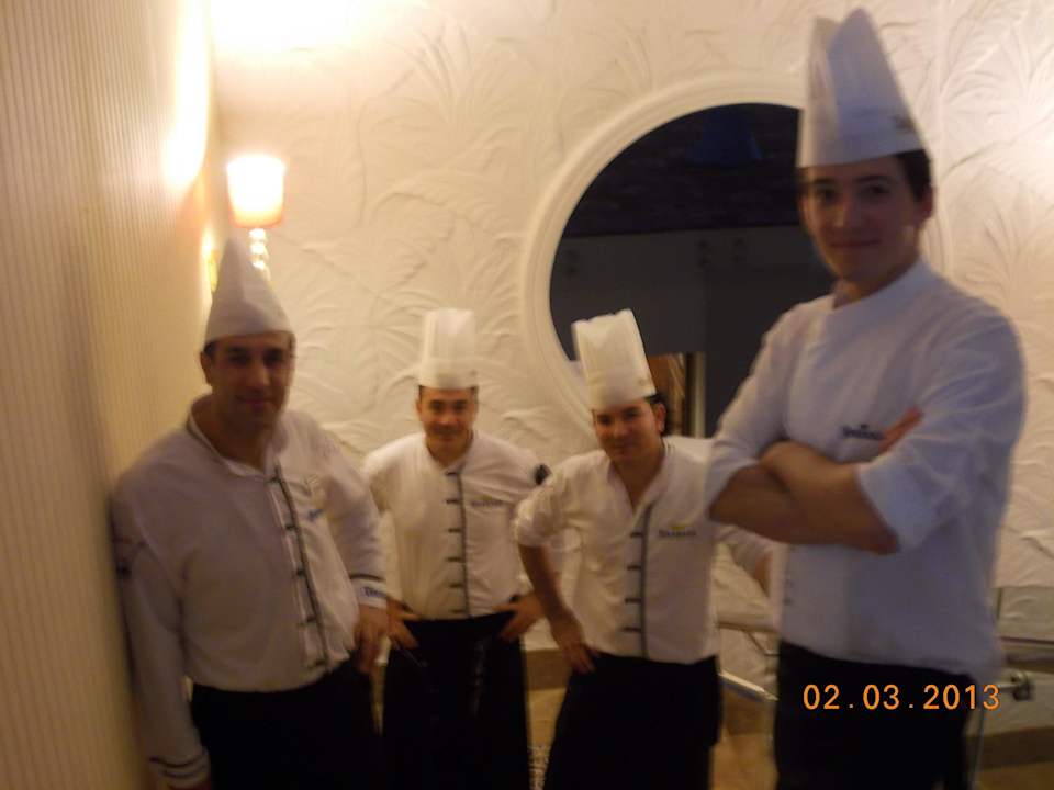 Das Küchen Team! Granada Luxury Okurcalar