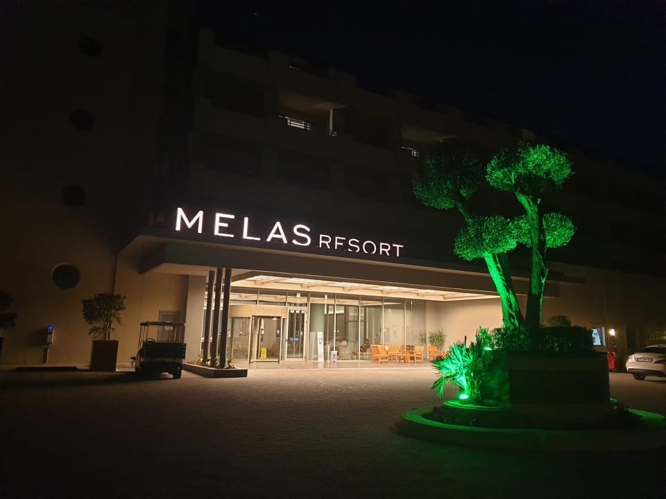 Außenansicht Melas Resort Hotel