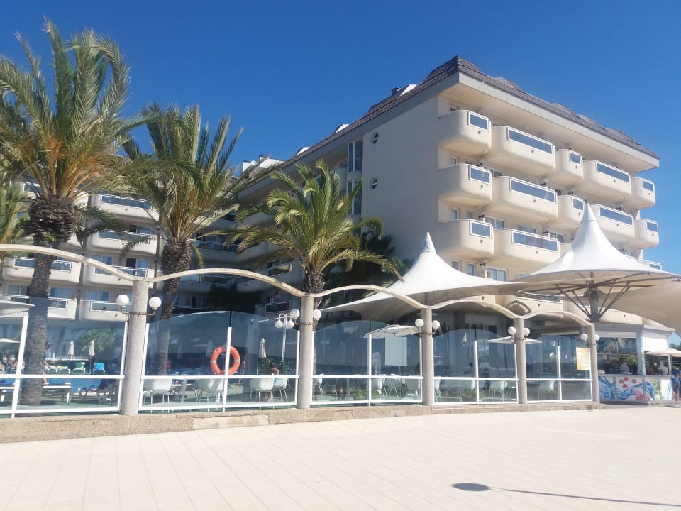 Hot CAPRICI BEACH HOTEL & SPA