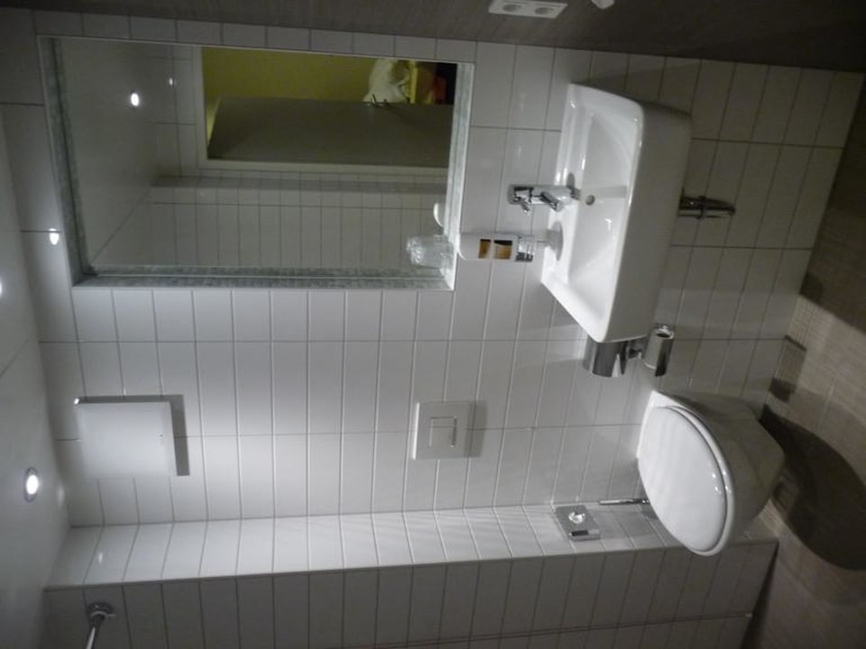 Zimmerbild MEININGER Hotel Berlin Hauptbahnhof