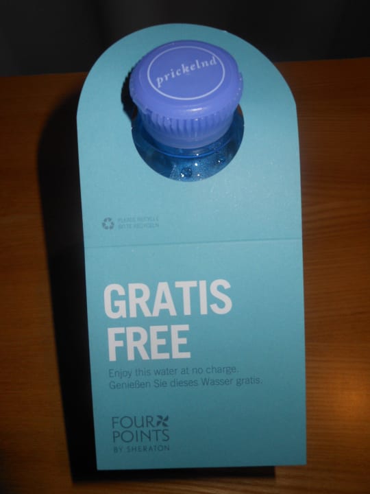 Zimmer - Gratis-Wasser für SPG Platinum-Member Four Points by Sheraton Panoramahaus Dornbirn
