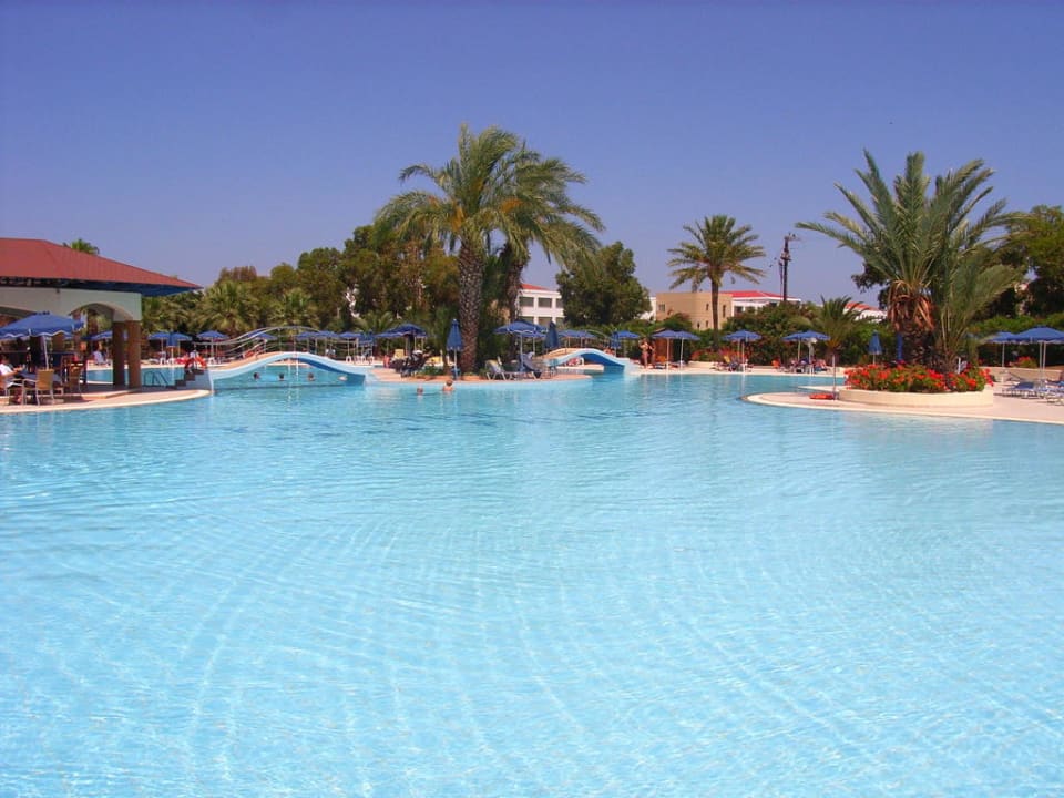 Pool Kresten Palace Hotel