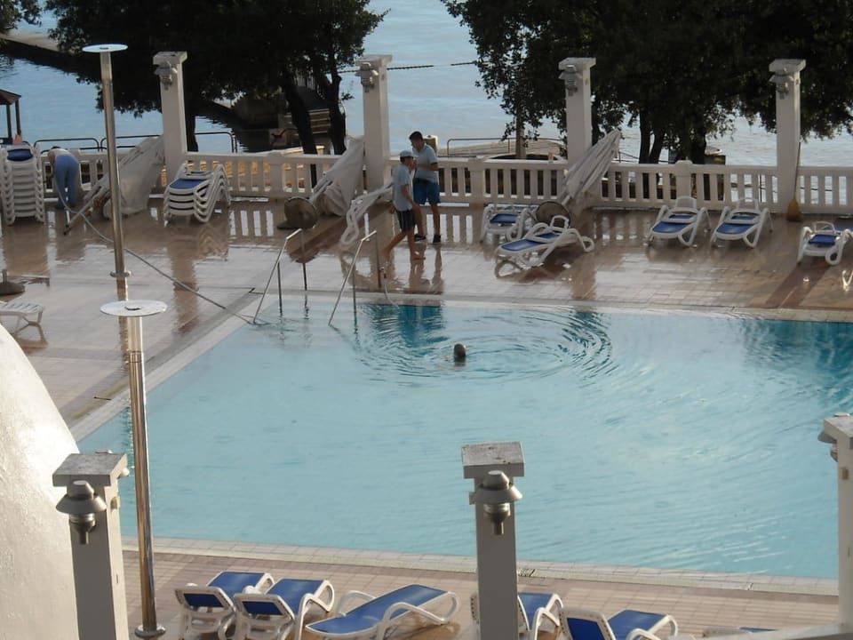 Blick von den Zimmern kommend Maistra Select Funtana All Inclusive Resort