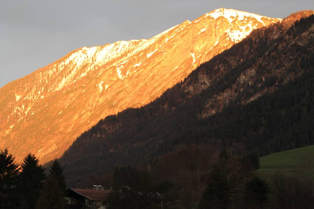 Sonnenaufgang am Angerberg! Hotel Kraftquelle Schlossblick