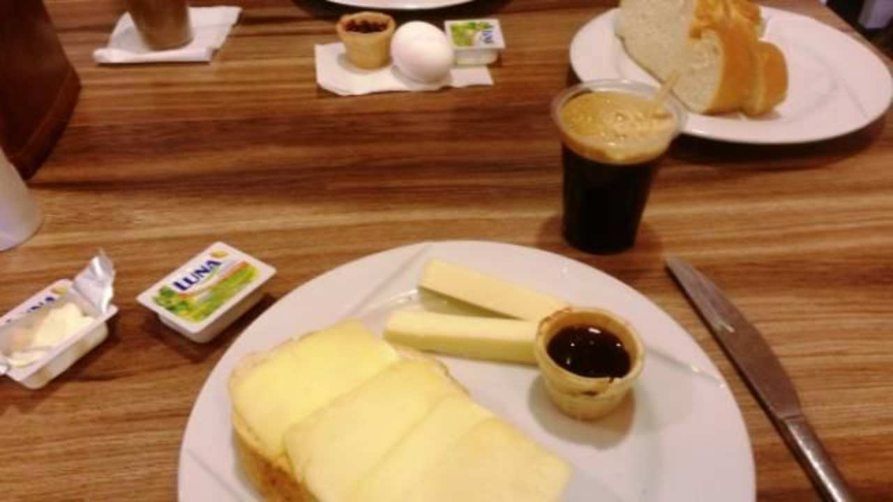 Einwegbecher im 5 Sterne Hotel Landeskategorie Eftalia Marin