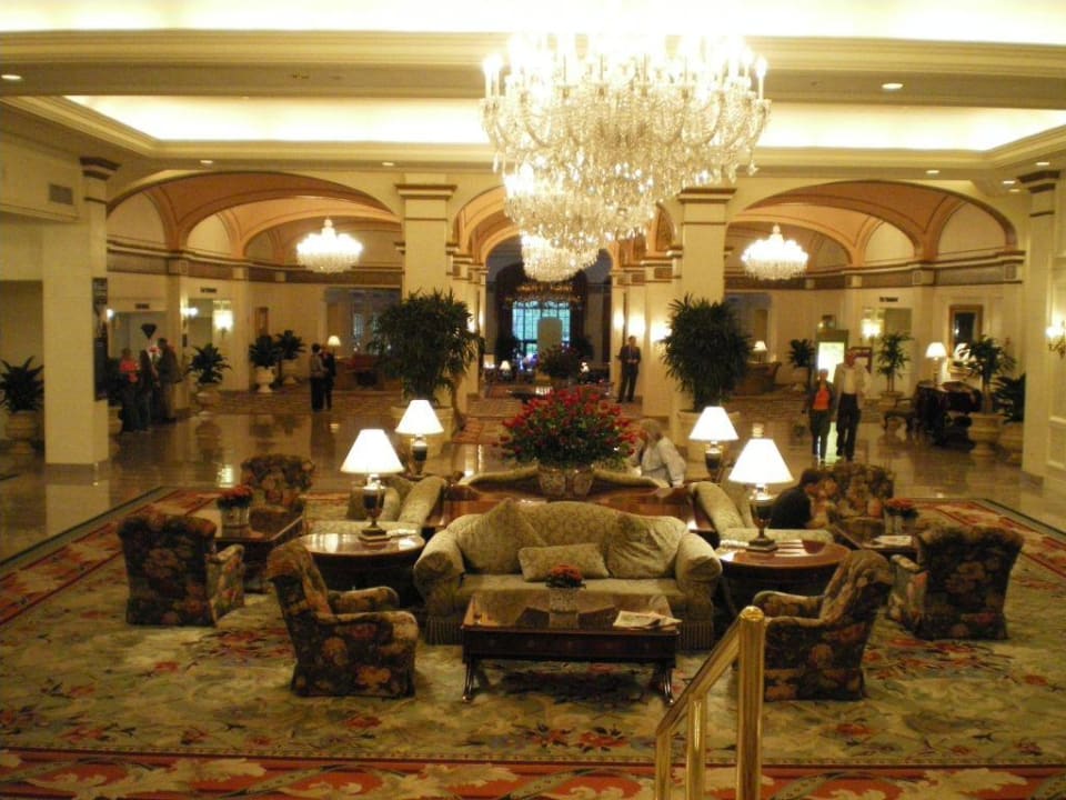 Hotellobby Omni Shoreham Hotel