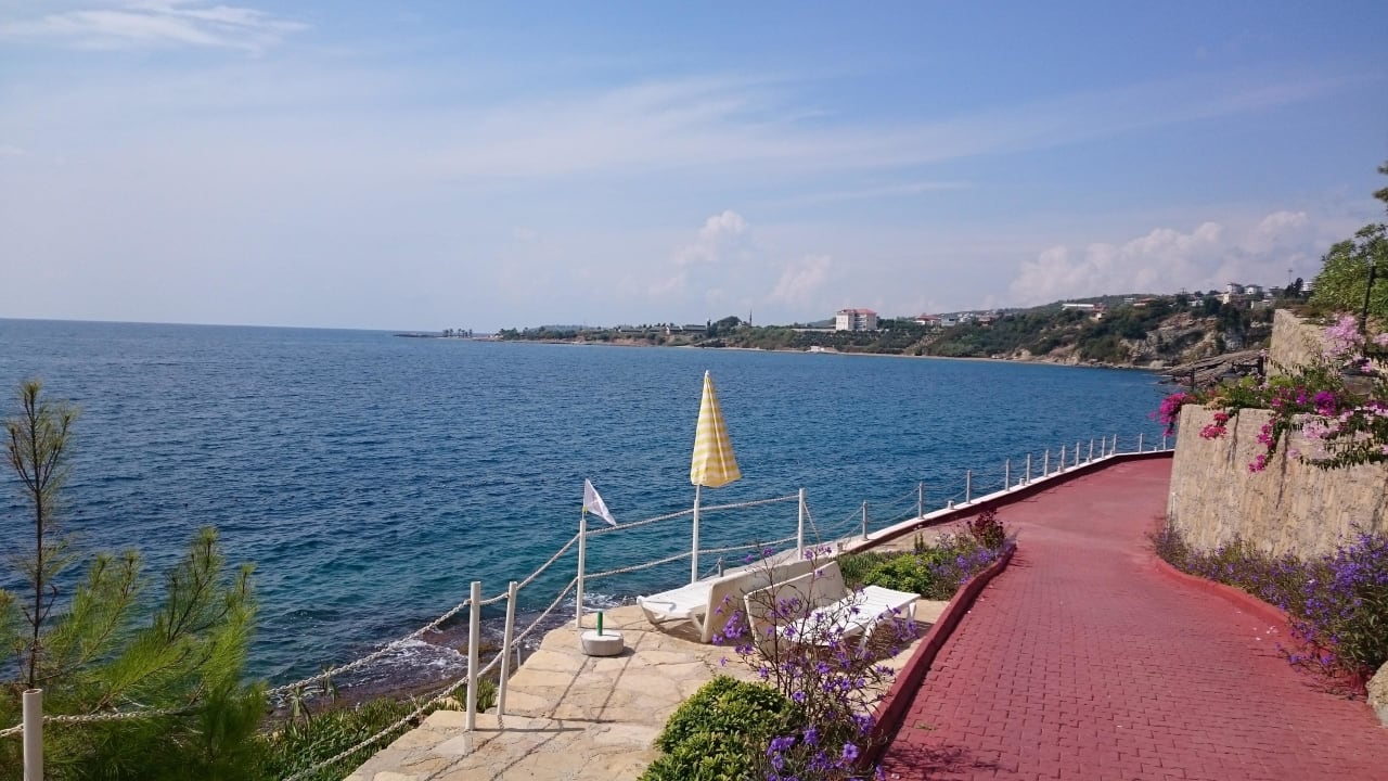 Auf dem Weg zur Badebucht İncekum West Hotel